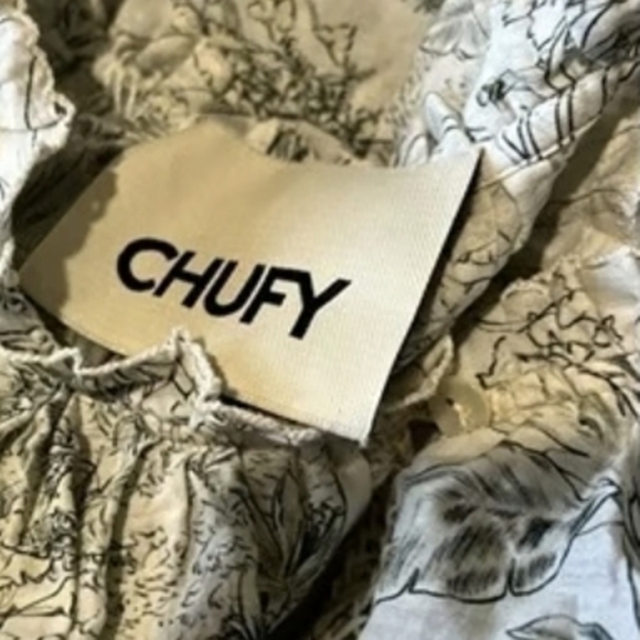 HUF Wome's Gray Tiered Gown with Bishop Sleeves - Picture 7 of 13